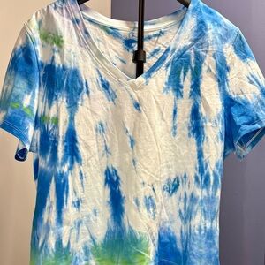 Quince Blue and White Tie-Dye V-Neck Tee